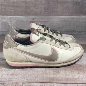Nike Athletic Suede Sneaker Cream/Olive Green/Pink
